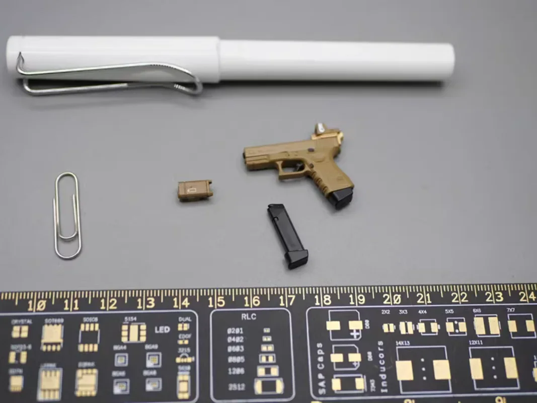 

ES 26044b 1/6 Soldier G19 Pistol Model for12'' Evacuation Team