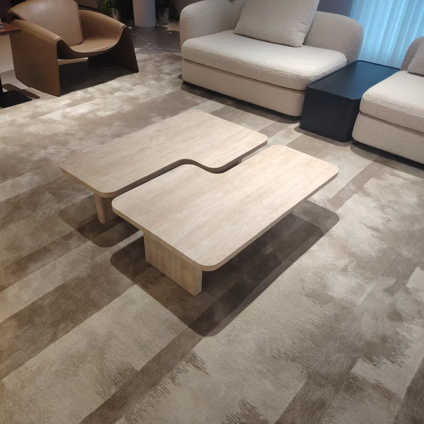 Mesa de Centro de Mármol Blanco, Mesa de Café Redonda de Travertino Beige Mate con Base Cilíndrica, Mesa Consola de Travertino
