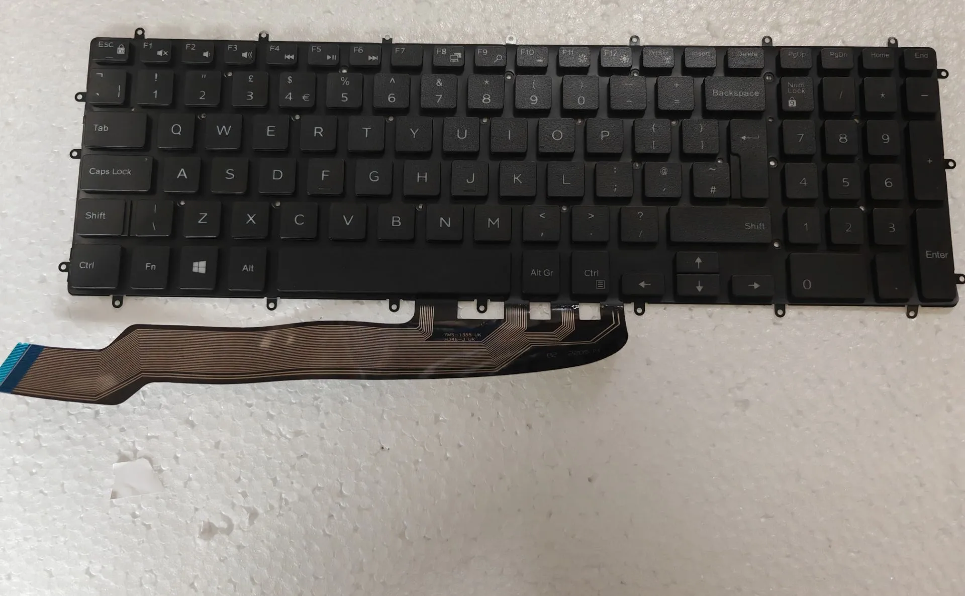 

UK backlit Keyboard for DELL Inspiron 7566 5567 7567 7559 5665 15-7000 5765 5767 5565 Latitude 3590 Vostro 5568 7570 7580