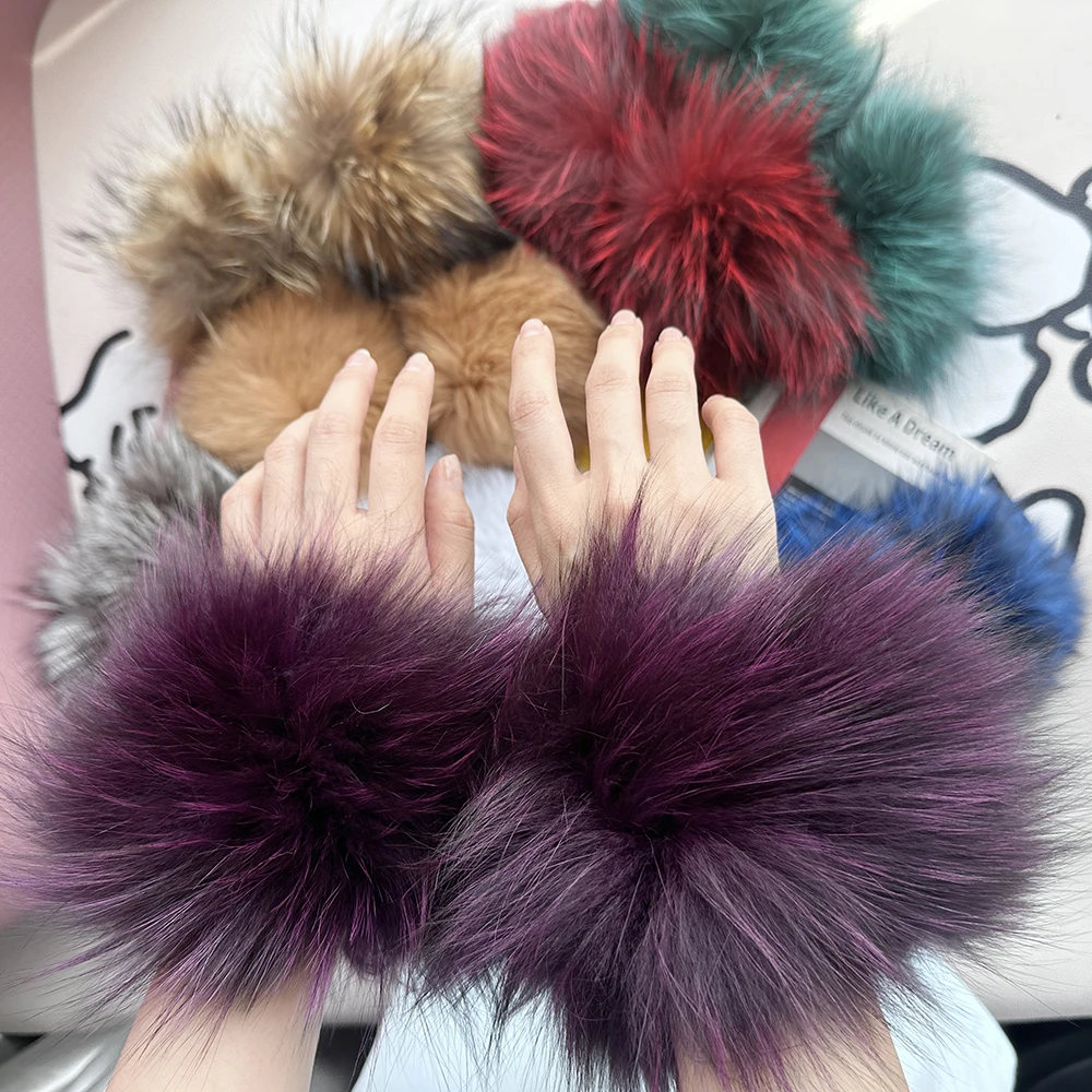 2026 New Style Fox Fur Cuff Arm Warmer Lady Bracelet Real Fur Wristband Glove High Quality Fox fur Cuffs Hot Sale Wrist Warmer