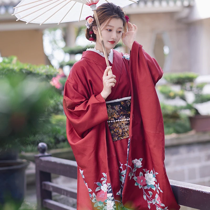 Women\'s Traditional Japanese Kimono Red Color Floral Prints Long Sleeve Yukata Vintage Performing Dress Cosplay Costume