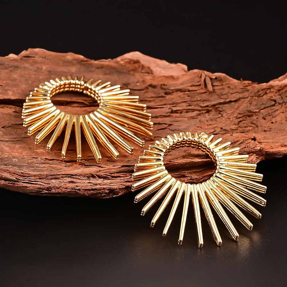 Vanku 2PCS  4mm New Fashion Ear Weights Plugs Ear Hangers Tunnels Piercing Women Body Jewelry Stretcher