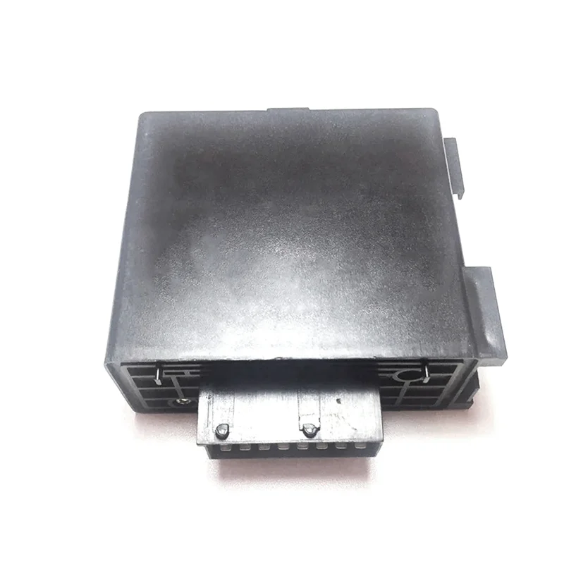 2X Truck Turn Signal Relay Flasher Unit For Scania Electrical System Flasher Relay 1328548 1401789 2159998