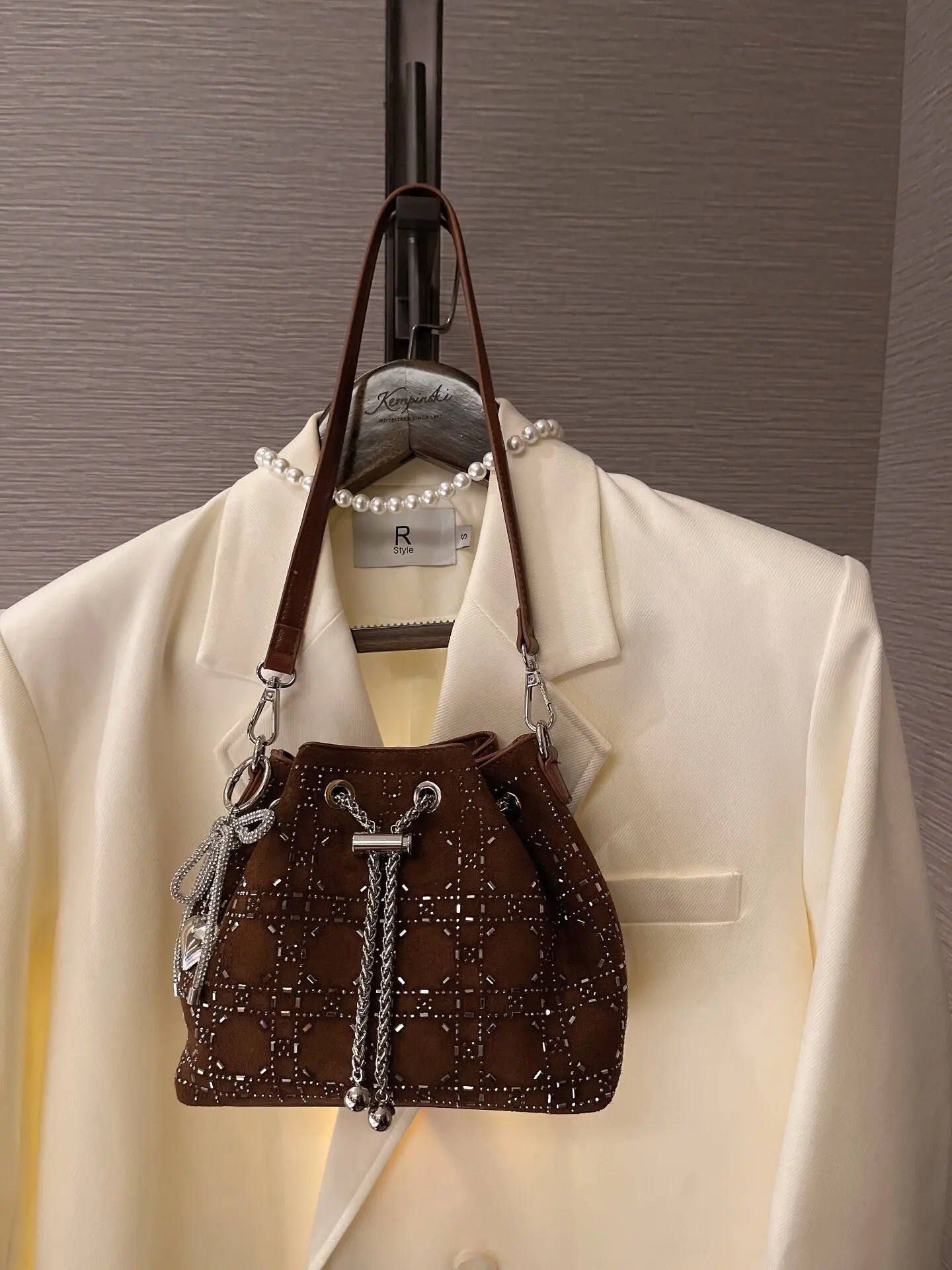 bolso-de-lujo-con-pedreria-para-mujer-estilo-cubo-de-hombro-y-cruzado-para-el-dia-a-dia-novedad-2026-casual-color-liso