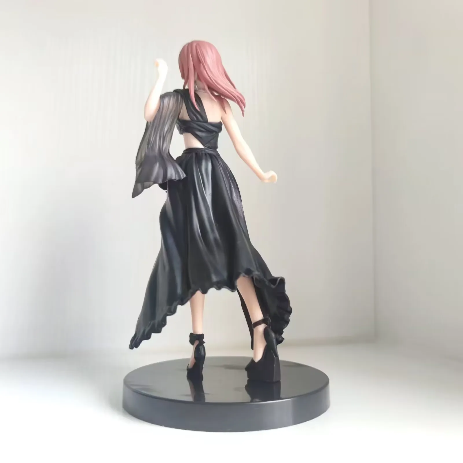 19CM Anime the Quintessential Quintuplets Action Figures Set - Nakano Miku Nino Ichika Itsuki in Black Evening Dress Standing