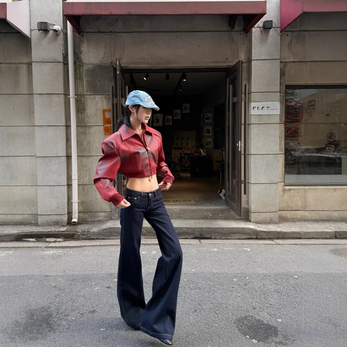 Retro Dark Slightly Pulled Jeans Women's Autumn New Low-rise Loose Drape Non-stick Leg Mopping Pants