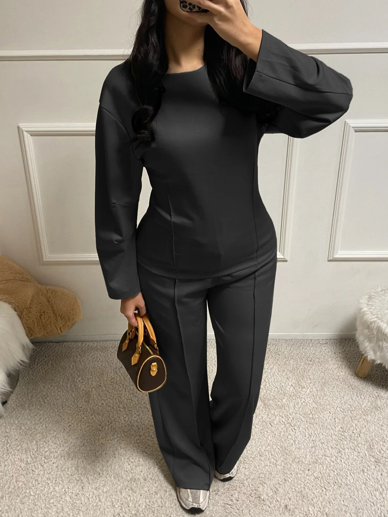 2025 الملابس النسائية مطابقة مجموعات بانت عارضة أزياء تي شيرت وسراويل قطعتين مجموعة