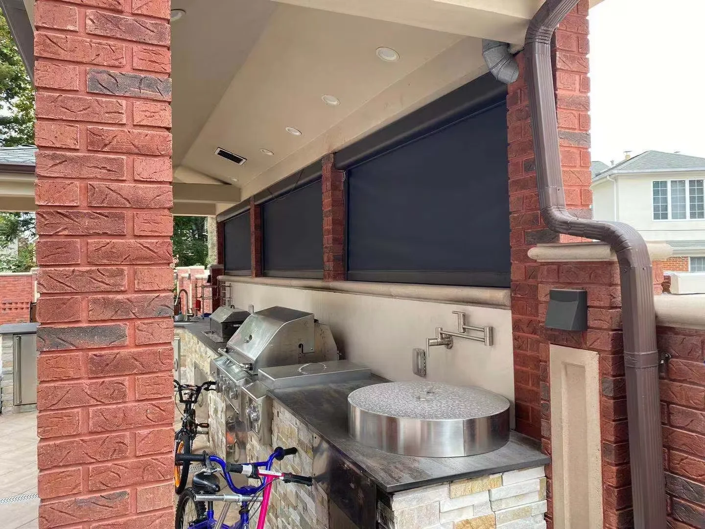 أسطوانة مصراع سستة شرفة كهربائية سبائك الألومنيوم الستائر الكهربائية البلاستيكية في الهواء الطلق الستائر سبائك الألومنيوم نافذة الشاشة #2