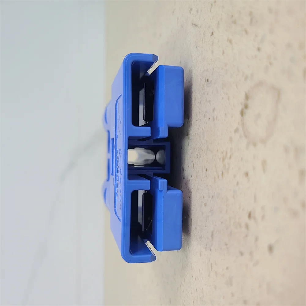 Genuine Anderson SBE160 160A 150V E6371G2 Blue Power Connector with 35 Sq mm Contacts 2 Pole Housing Auxiliary Contact Kit