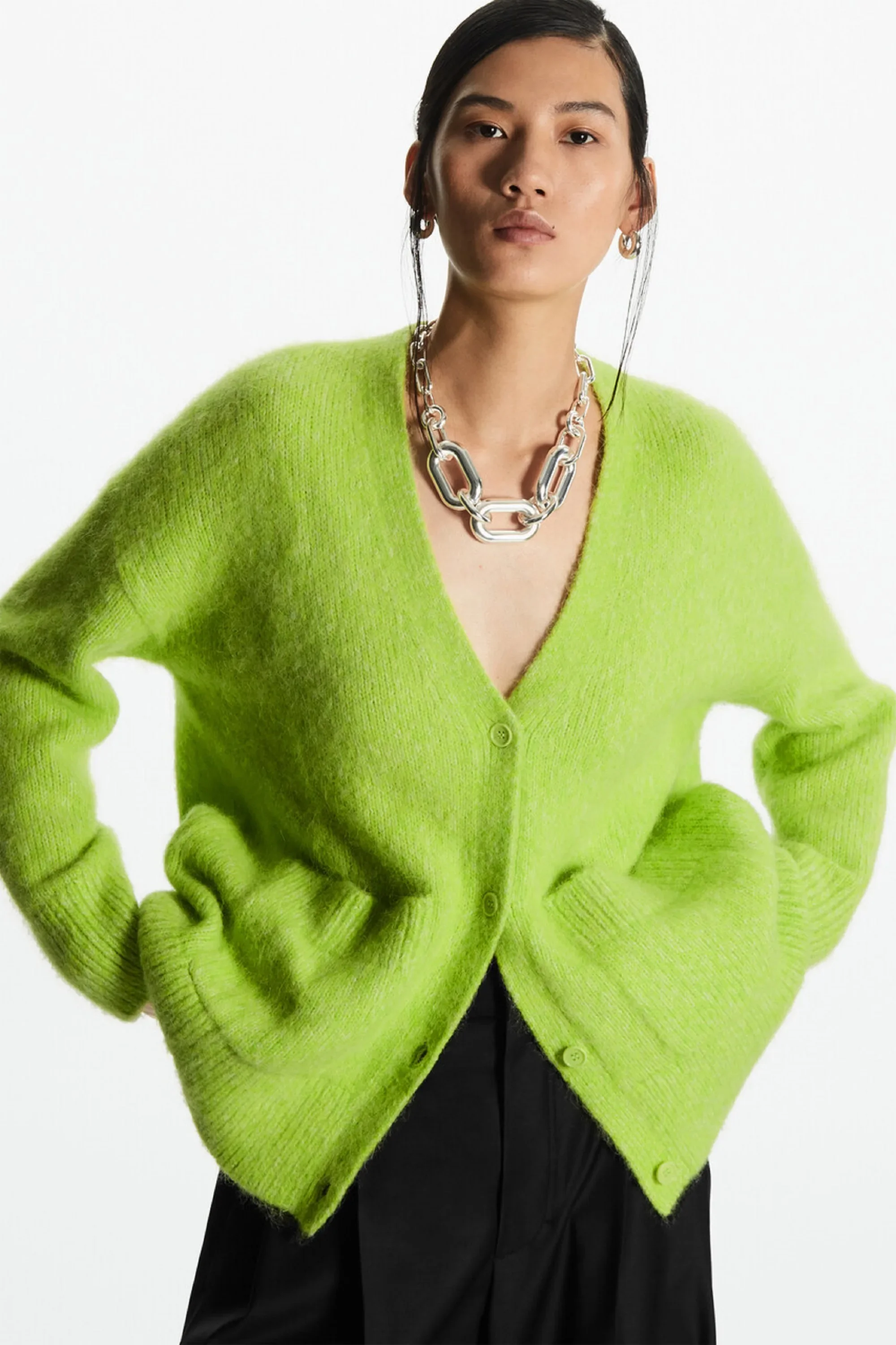 XIMIAN APPAREL 2026 YAZHIMEI cos autumn new style of Ladies' casual fashion V-neck patch pocket cardigan