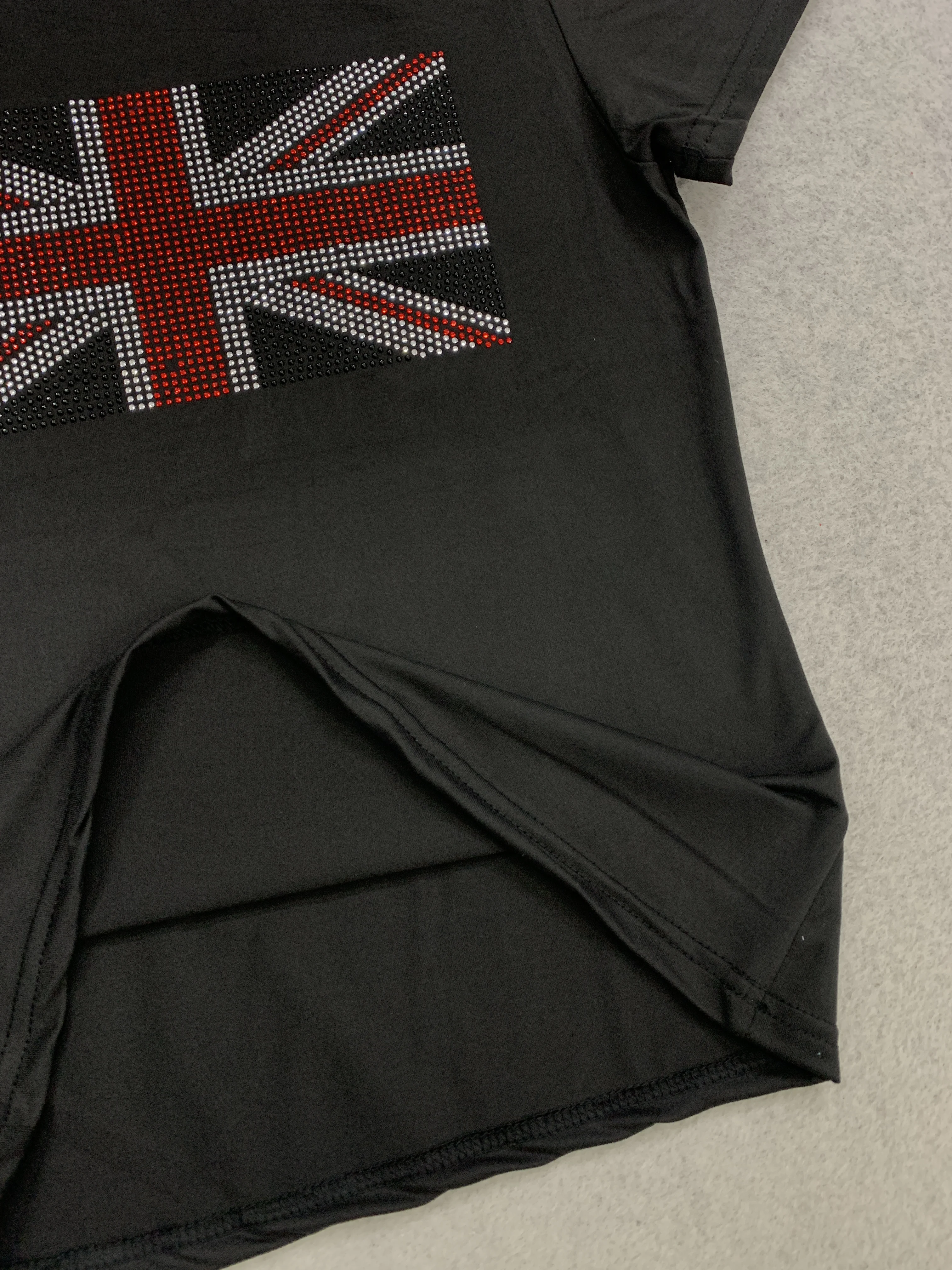 Y2K Crop-Top mit Rundhalsausschnitt, Kurzarm, Raffung und Strass UK-Flaggen-Grafik für Musikfestivals und Casual Street Looks – Detail 7
