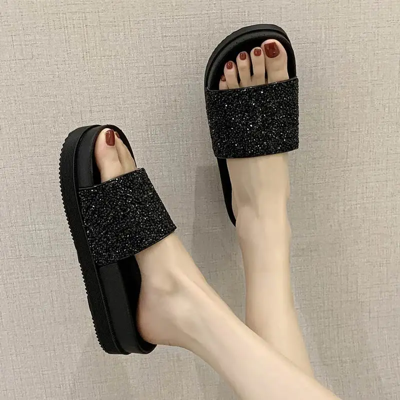 

Fashionable Thick Bottom Platform Sandals Women's Summer Outdoor Wear Anti-Slip Glitter Beach Shoes Casual Slip-On Sandals