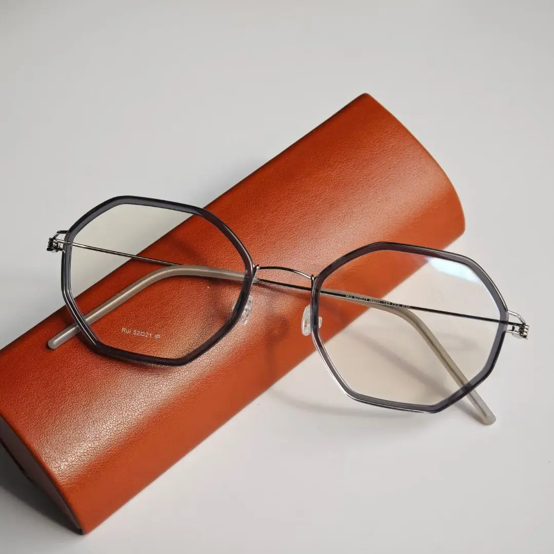 

Ultra-light Retro Polygonal Glasses Frame Alloy Women Optical Eyeglasses for Anti Blue Light Denmark Designer No Screw Myopia
