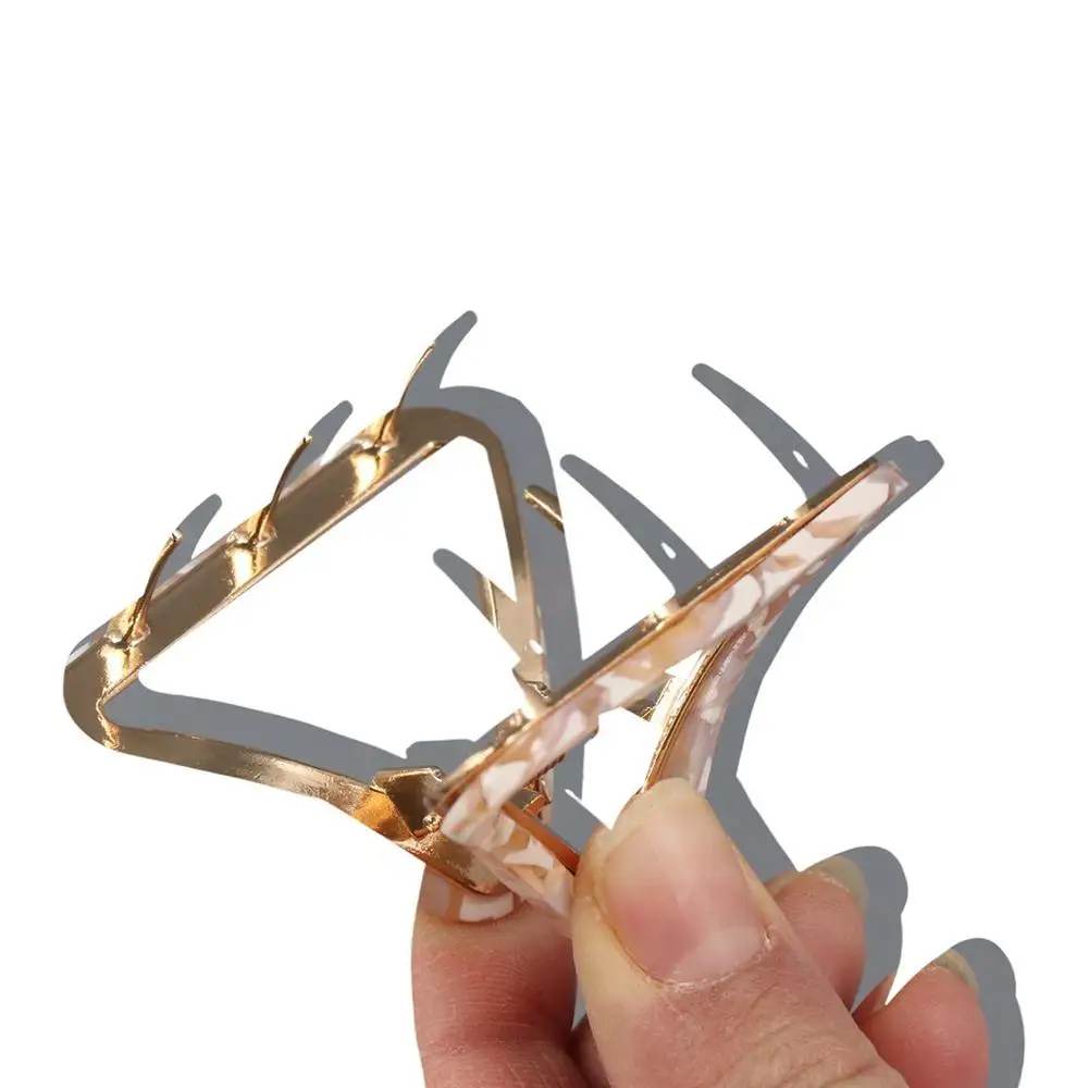 

Multicolor Acetic Acid Hair Claw Small Size Hair Clip Triangle Hair Crab Clip Hairpin Korean Style Geometry Shark Clip Party