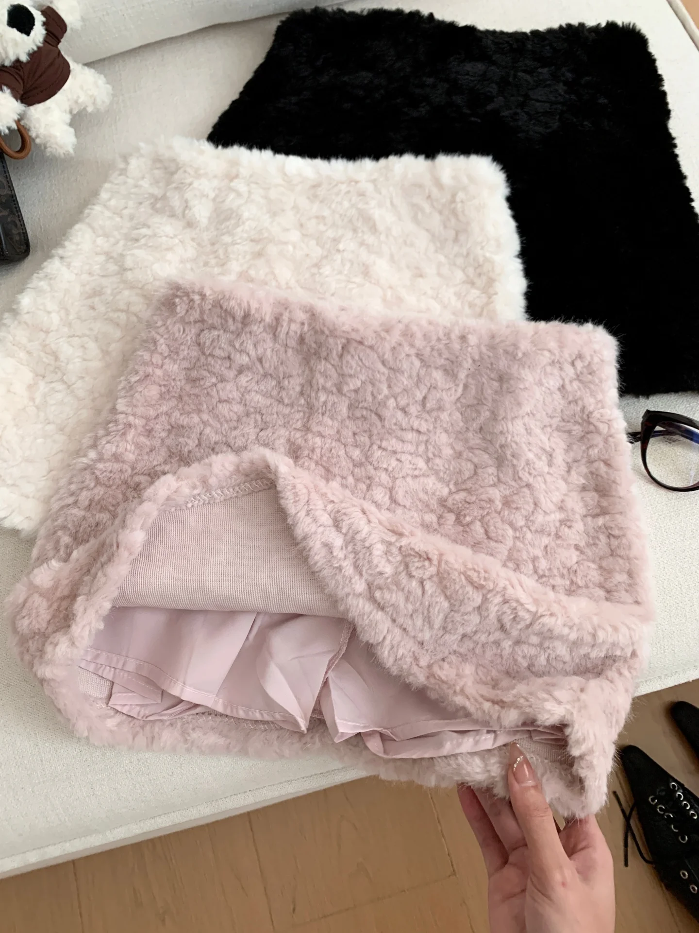 Autunno Inverno Nuove Donne Mezze Gonne Ispessite Moda Lana Di Agnello Calda Gonne Corte A Trapezio Gonne Per Stivali Da Donna Coreane