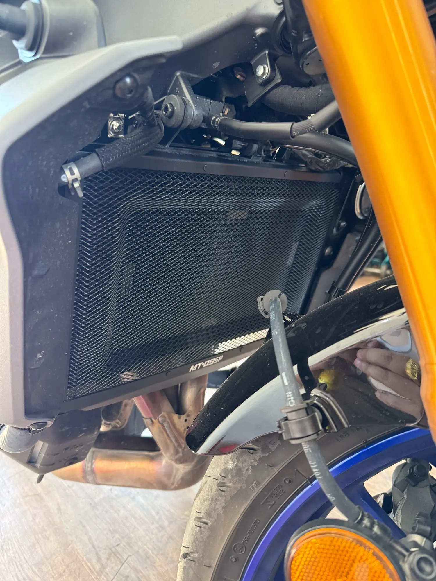 

2025 For Yamaha MT-09 MT 09 SP MT09 MT09SP XSR900 GP 2024-2025 Motorcycle Radiator Guard Cover Fuel Tank Protection Accessories