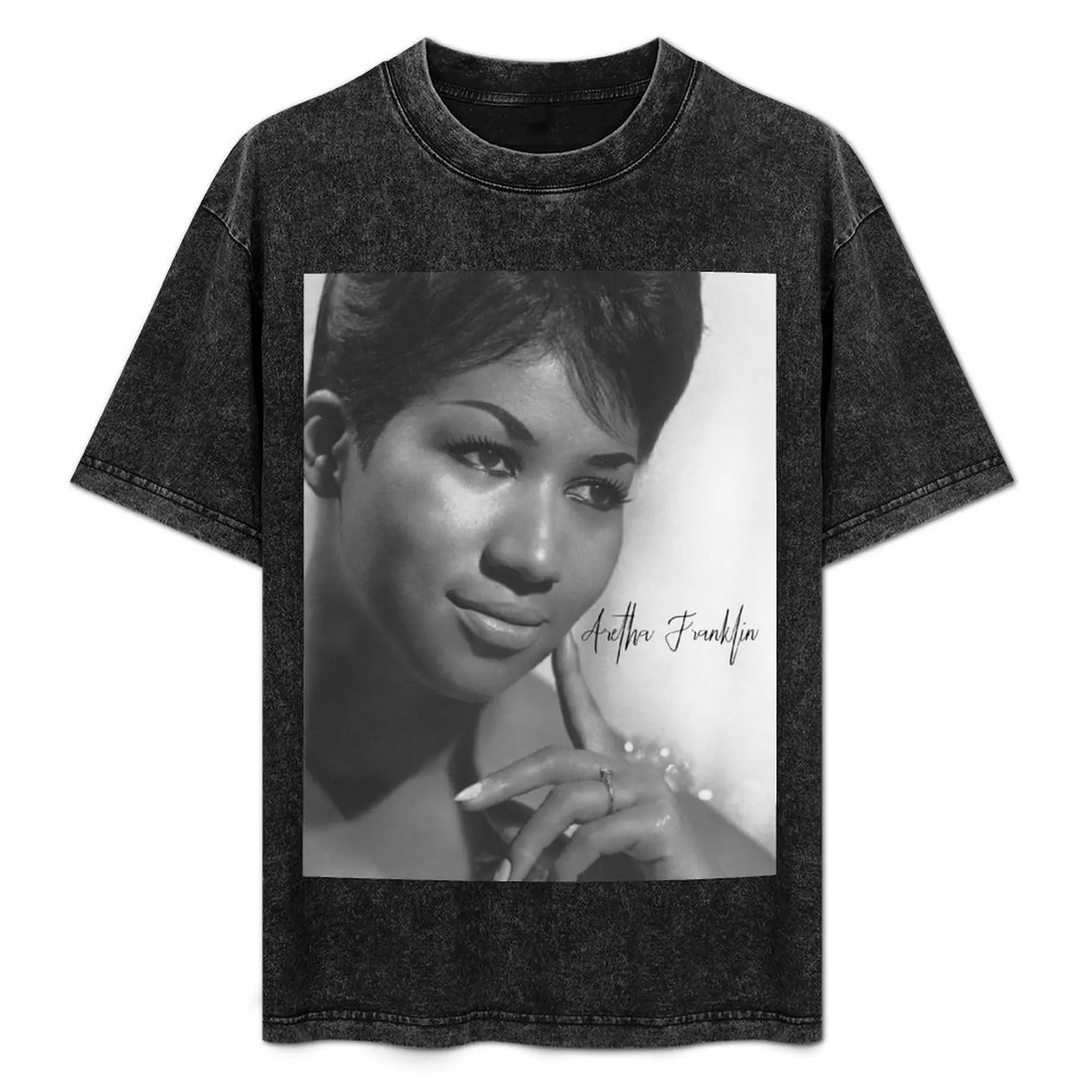 

Aretha old Photo. T-Shirt anime clothes cute tops cheap stuff shirts graphic tee men