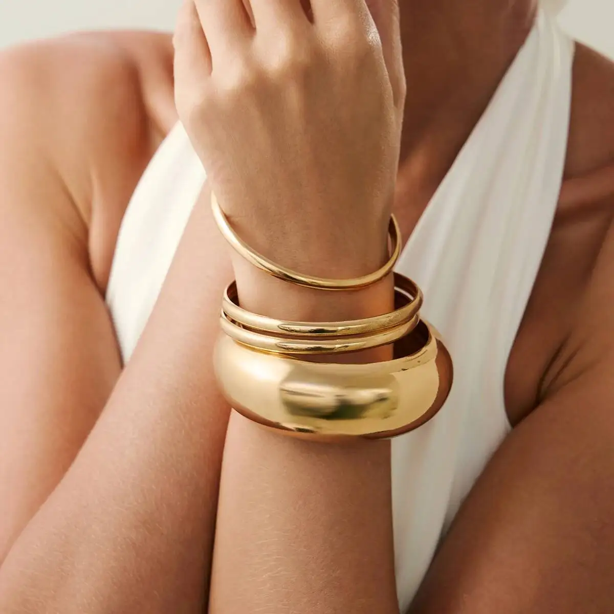 

Ingemark 4Pcs/set Vintage Simple Round Chunky Bangles Women Punk Hip Hop Gold Color Geometric Wide Bangles Bracelet Jewelry Gift