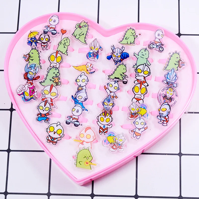 36Pcs/set Ultraman Toys Sanrio Hello Kitty Kid Ring Regulowane pierścionki dla dzieci Kreskówka Dzieci Dziewczyna Pierścionki Serce Box Prezenty