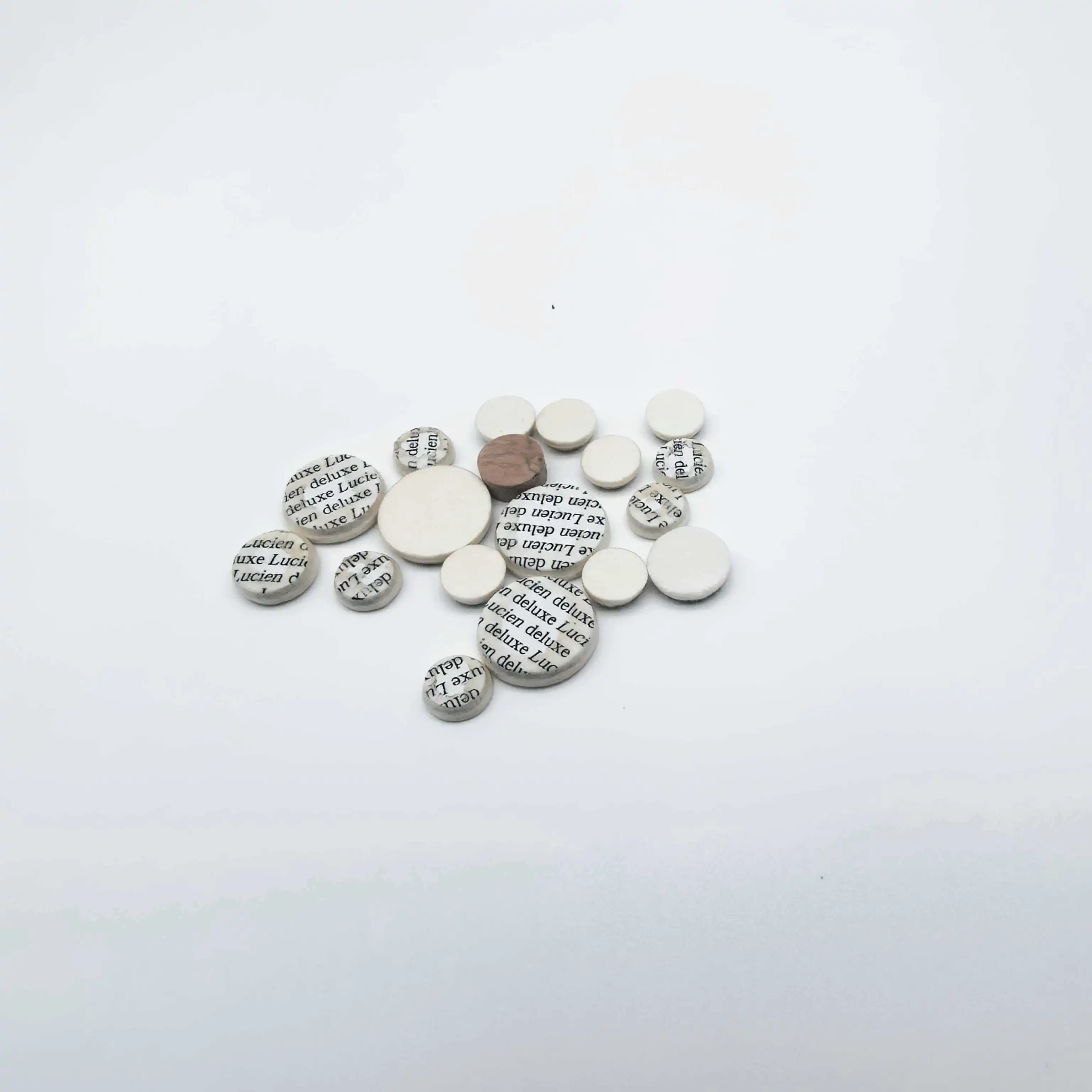 

2026 New Clarinet Pads Leather Great Material Color White Sheepskin Clarinet Leather Pads Great Material Various Size