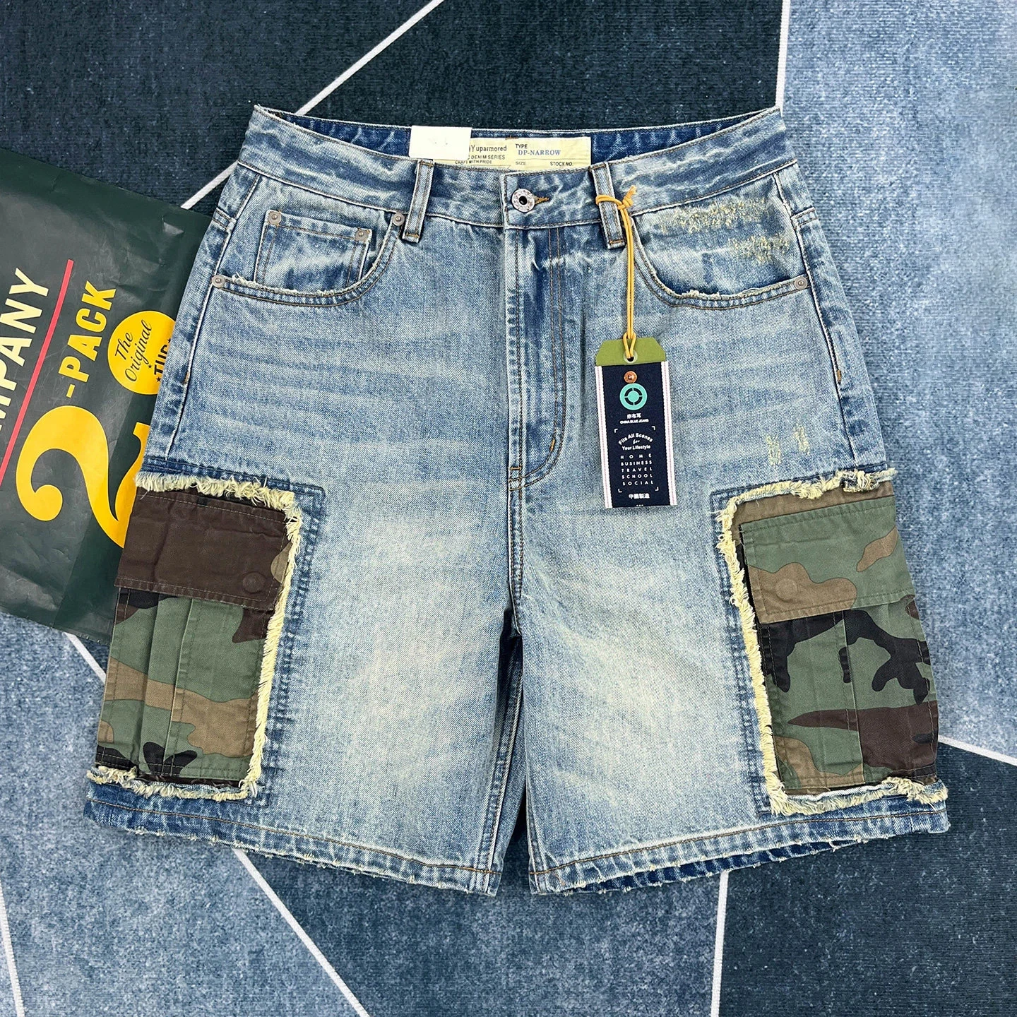 Summer new work style multi-pocket denim shorts for men, loose casual splicing five-quarter pants