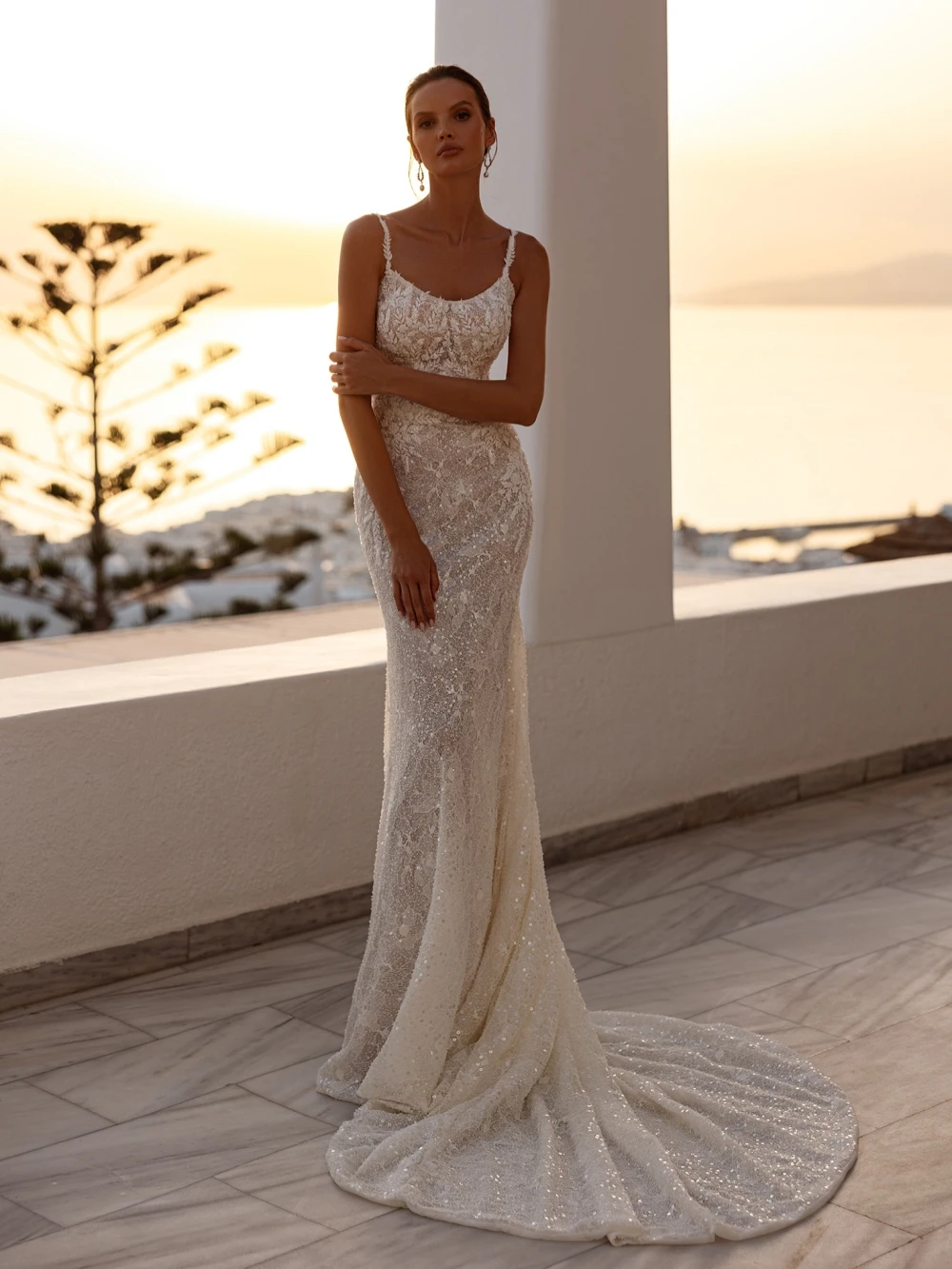 Luxury Embroidery Beads Lace Wedding Dress With Detachable Train Spaghetti Straps Bridal Gown 2025 Customized Dresses For Bride