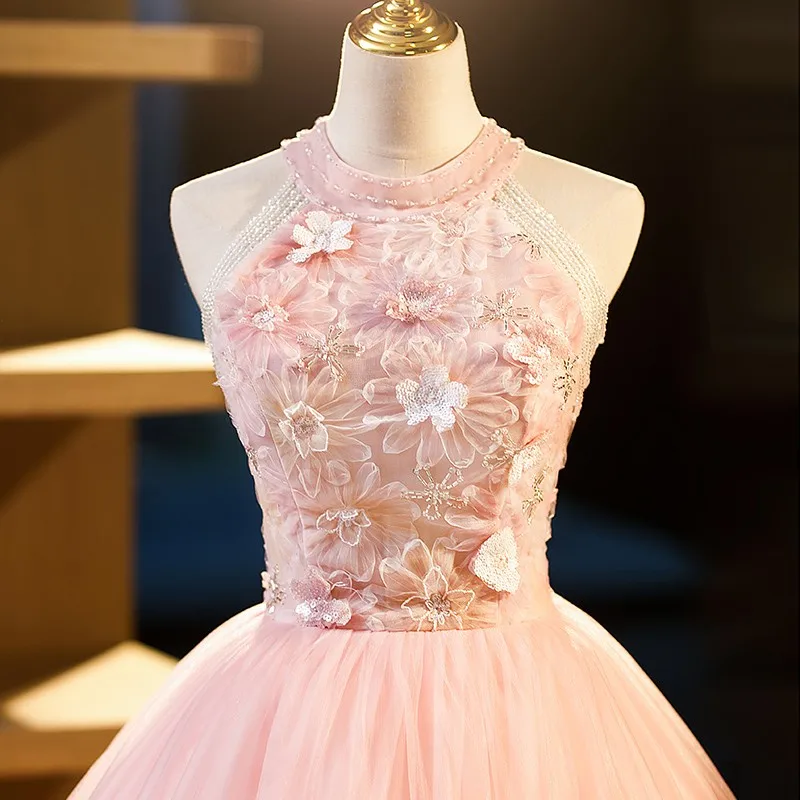 Customized Pink Quinceanera Dresses Elegant Halter Delicate Beading Puffy Prom Dress Simple Tulle Applique Vestido De Debutante