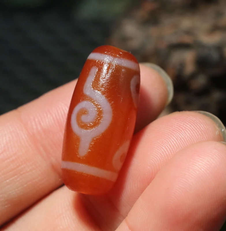 

Unique Magic Tibetan Old Agate Oily Patina Orange Red Color 4 Eyed Triton dZi Bead Amulet Fit for Making Bracelet Timestown