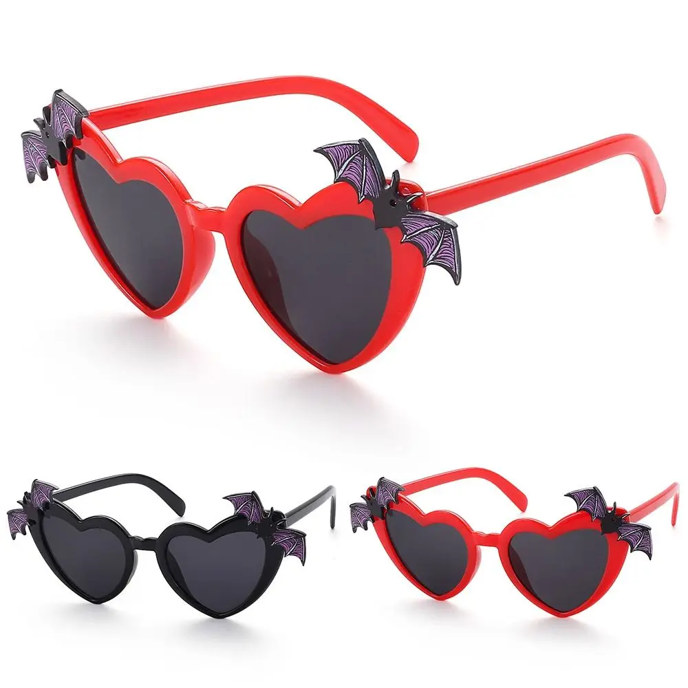 

Bat Wings Decor Heart Shaped Sunglasses Trendy Disco Party Decoration Heart Sun Glasses Halloween Costume Eyewear for Women