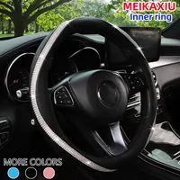 La cubierta del volante con anillo interior con tachuelas de diamantes es adecuada para accesorios para automóviles de 14,5 a 15 pulgadas.