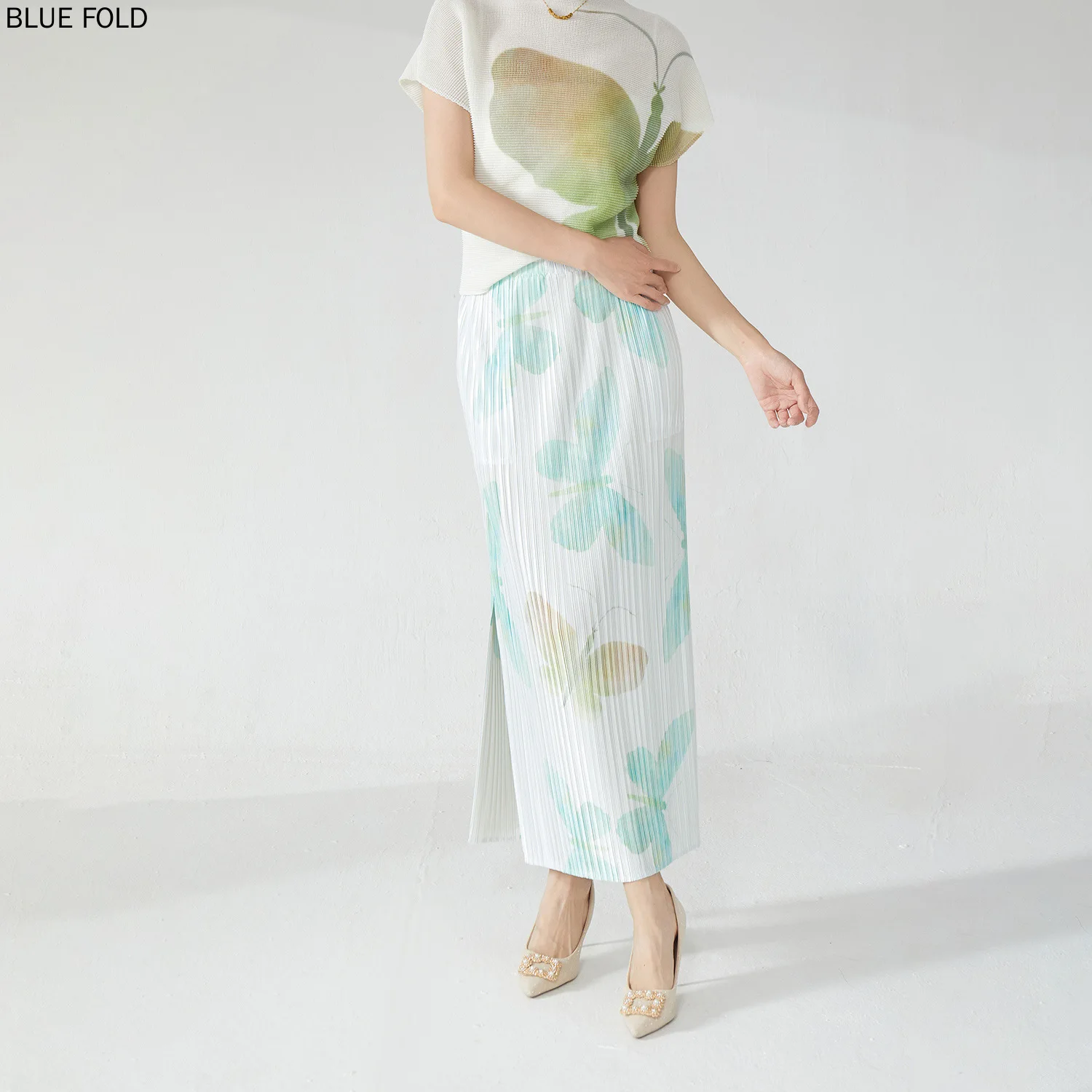 MIYAKE 2025 nova saia plissada dividida feminina solta fina cintura alta comprimento médio tubo reto envoltório nádega saia