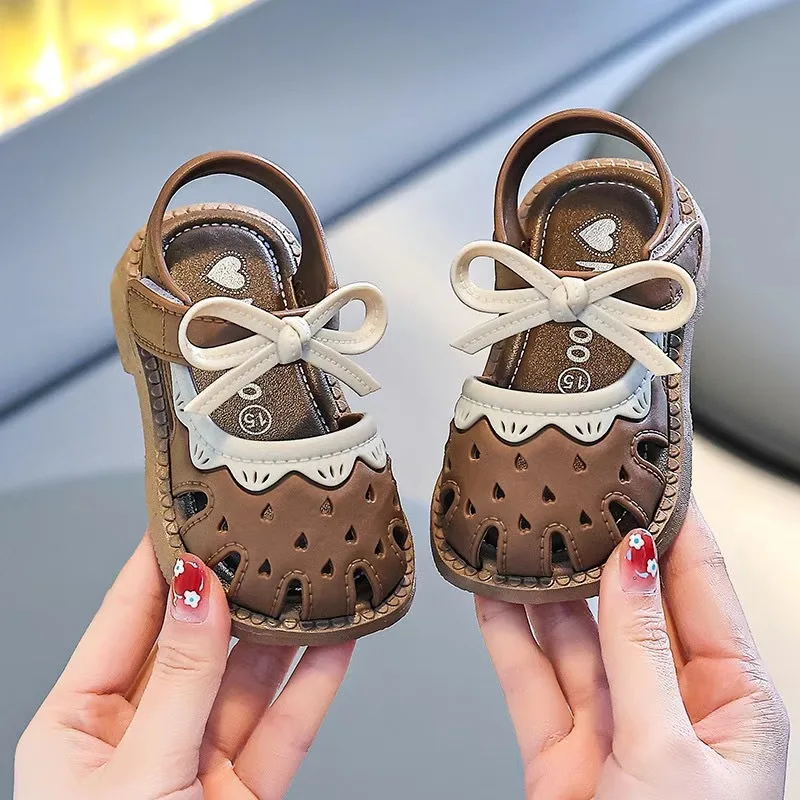 

Girls Breathable Closed-Toe Sandals Children Hollow-Out Outdoor Non-Slip Walking Shoes Baby Walking Shoes Infant Princess Shoes