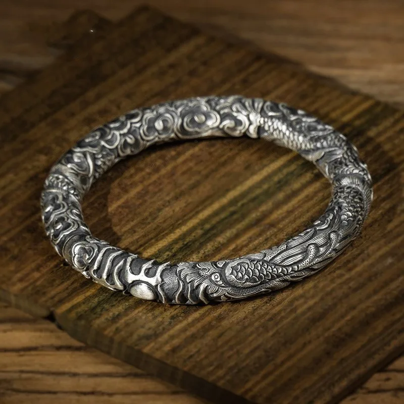 Men’s Bold Cloud‑Dragon Pattern Bangle, Retro Oriental Engraved Wrist Bracelet, Unique Statement Jewelry for Daily Wear