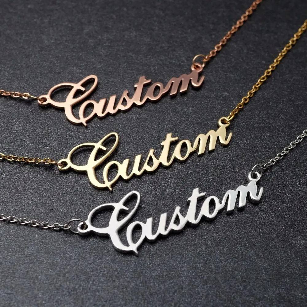 

customize Stainless steel name necklace Plated real gold English letters Personalized necklaces for fashionable women