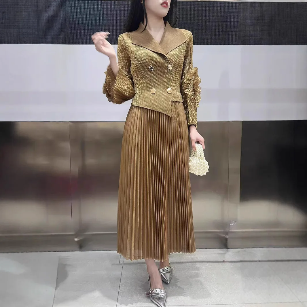 

Miyake Pleated Dress for Women 2025 New Fake Two-piece Dish Flower Hot Gold-plated Suit Collar Long Sleeve Loose Pleated Skirt