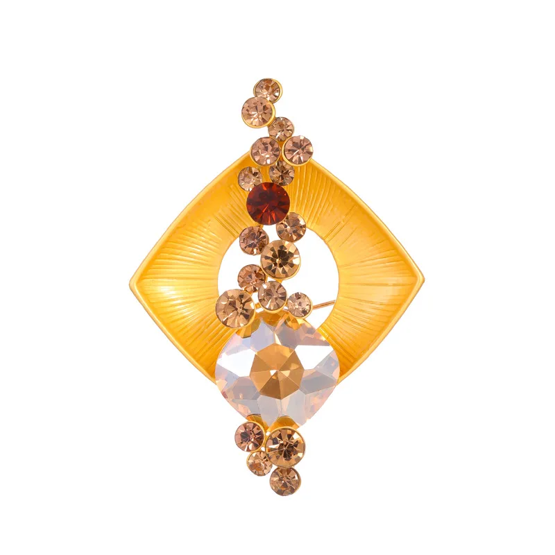 New Design French Luxury Crystal Glass Brooch Elegant Geometric Square Brooches Coat Accessory Pins Delicate Corsage