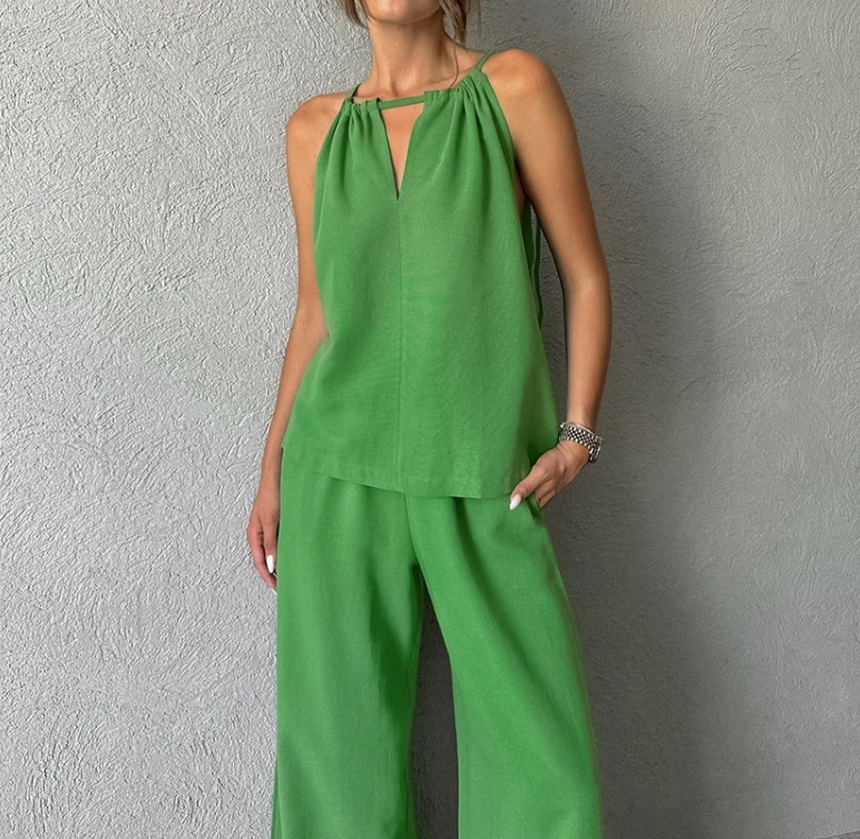 Women's Two-piece Casual Summer Solid Color Hollow Ruched Halter Tie Details Sleeveless Vest Top and Pocket Wide Leg Pants Set