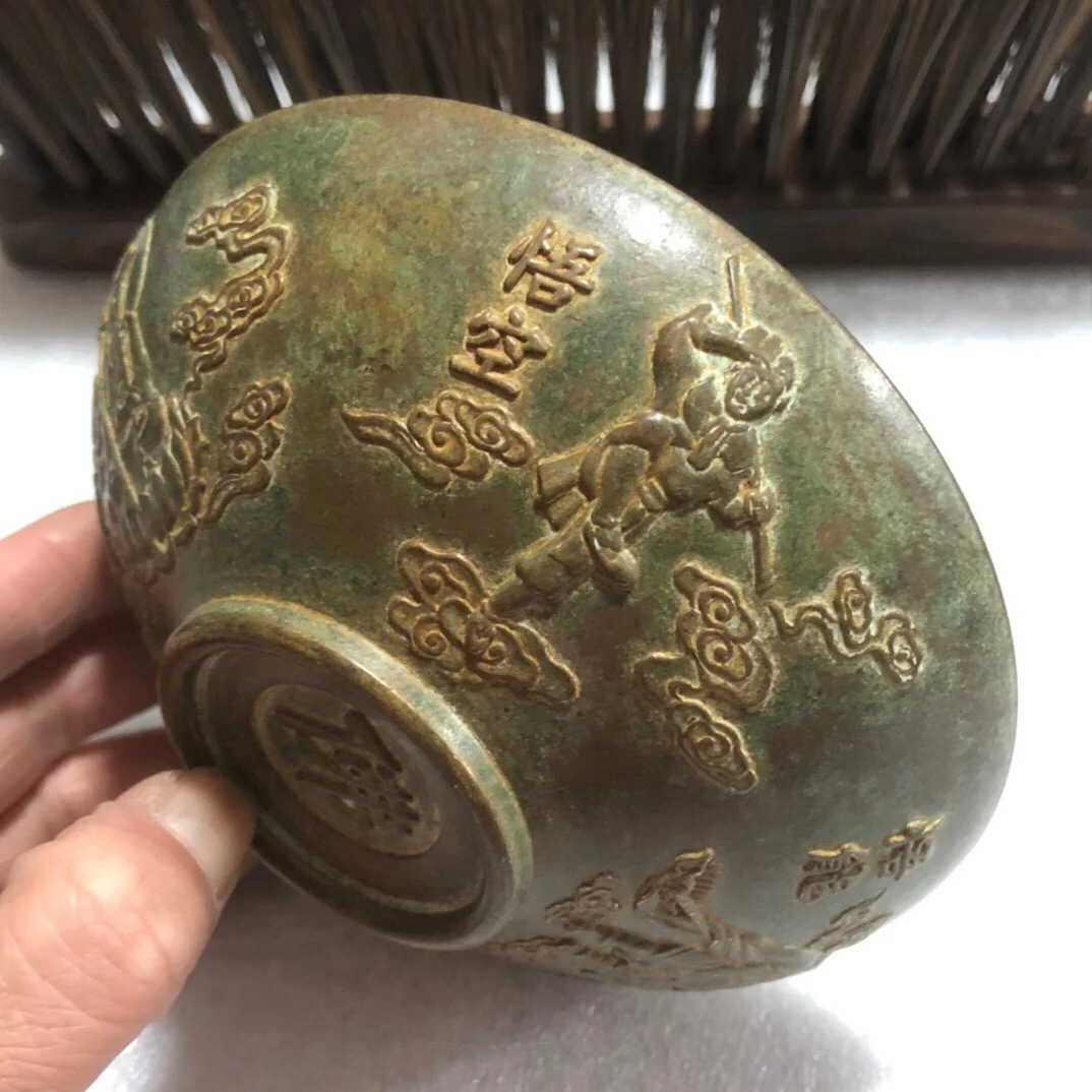 Bronze collection pure patina rust solid Monkey King Tang Sanzang rice bowl old road collection home ornaments