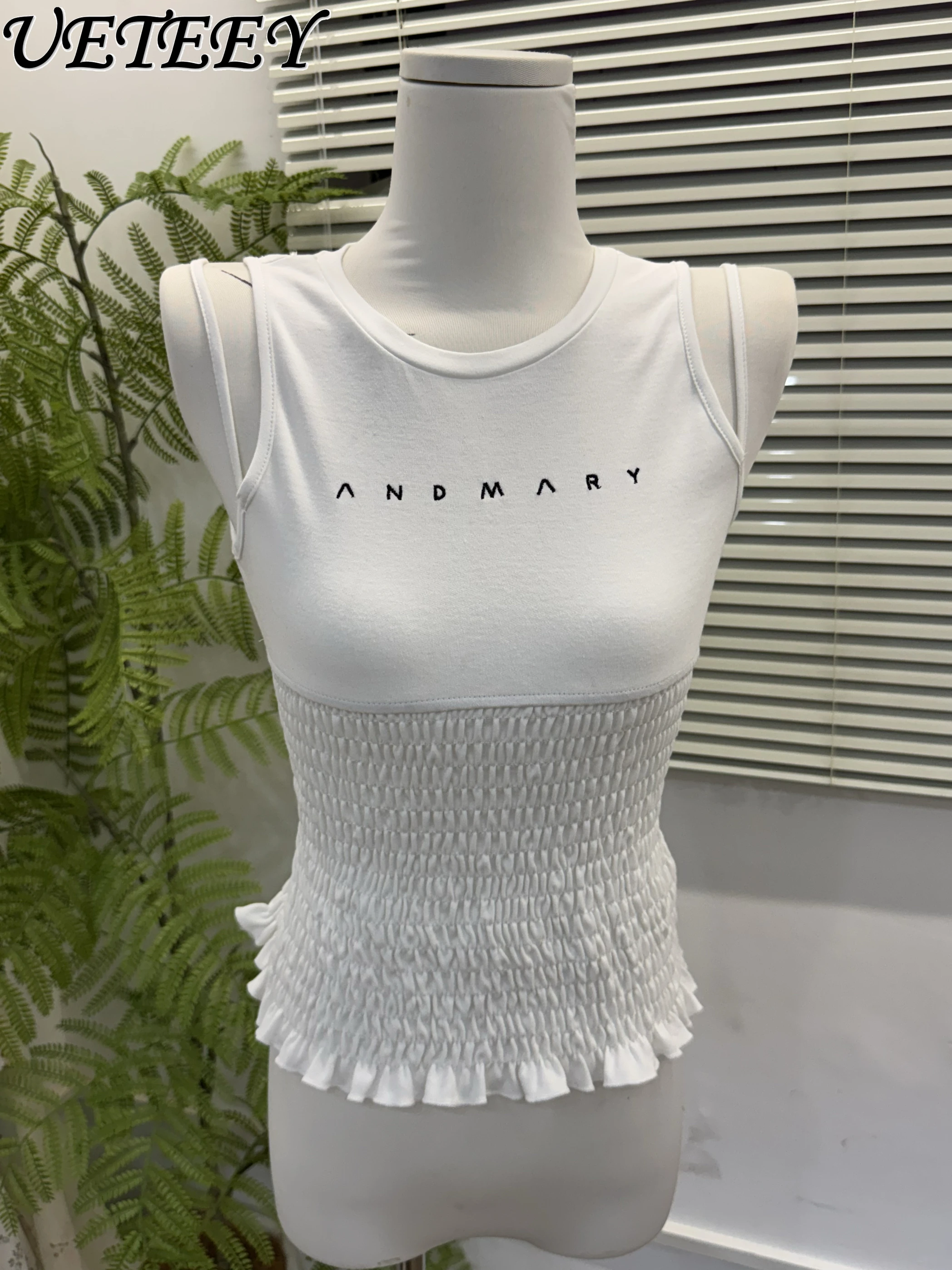 

2025 Summer New Japanese Style Letter Embroidery Strap Vest Tank Top Korean Fashion Clothing Black and White Sleeveless T-Shirt