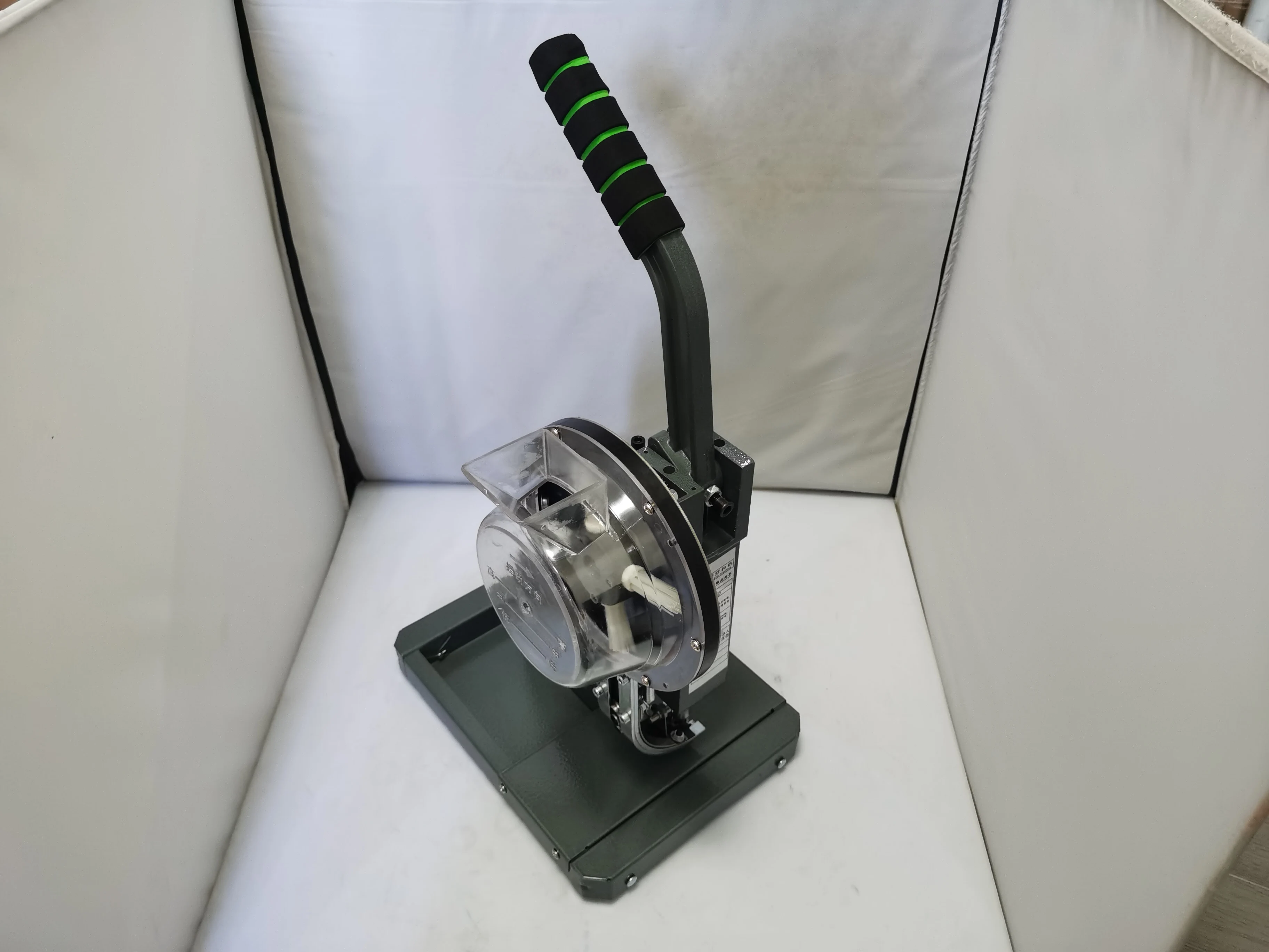 10mm semi-automatic buttonhole machine, manganese steel ringless buttonhole machine, inkjet cloth banner