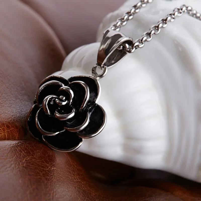

Fashion New Stainless Steel Collar Chain Antique Rose Pendant Women's Necklace