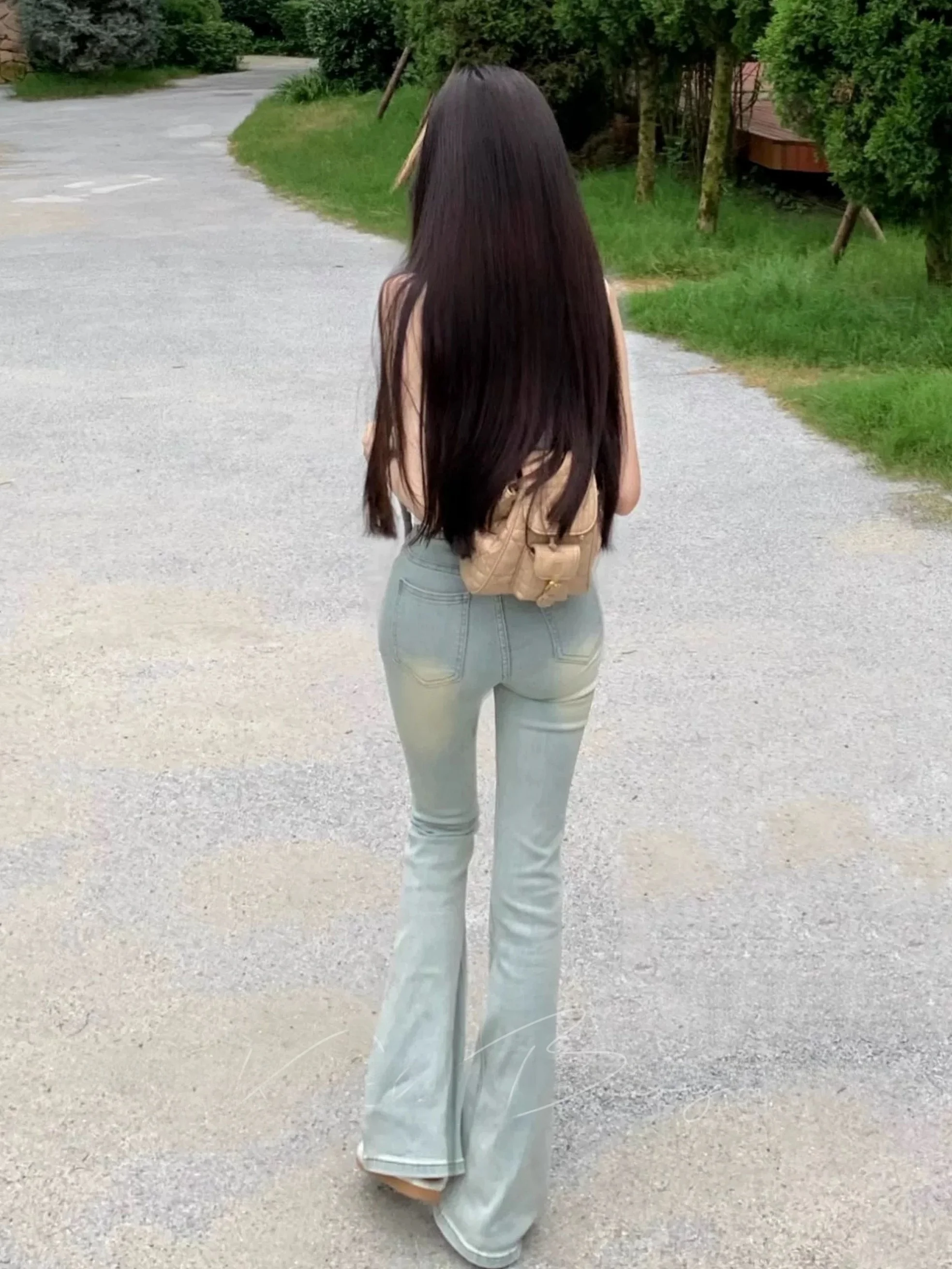 

High Waist Flared Jeans Slimming Effect Korean Sle Light Colored Hip Cotton Stretch Denim Ladies Faion Winter Season