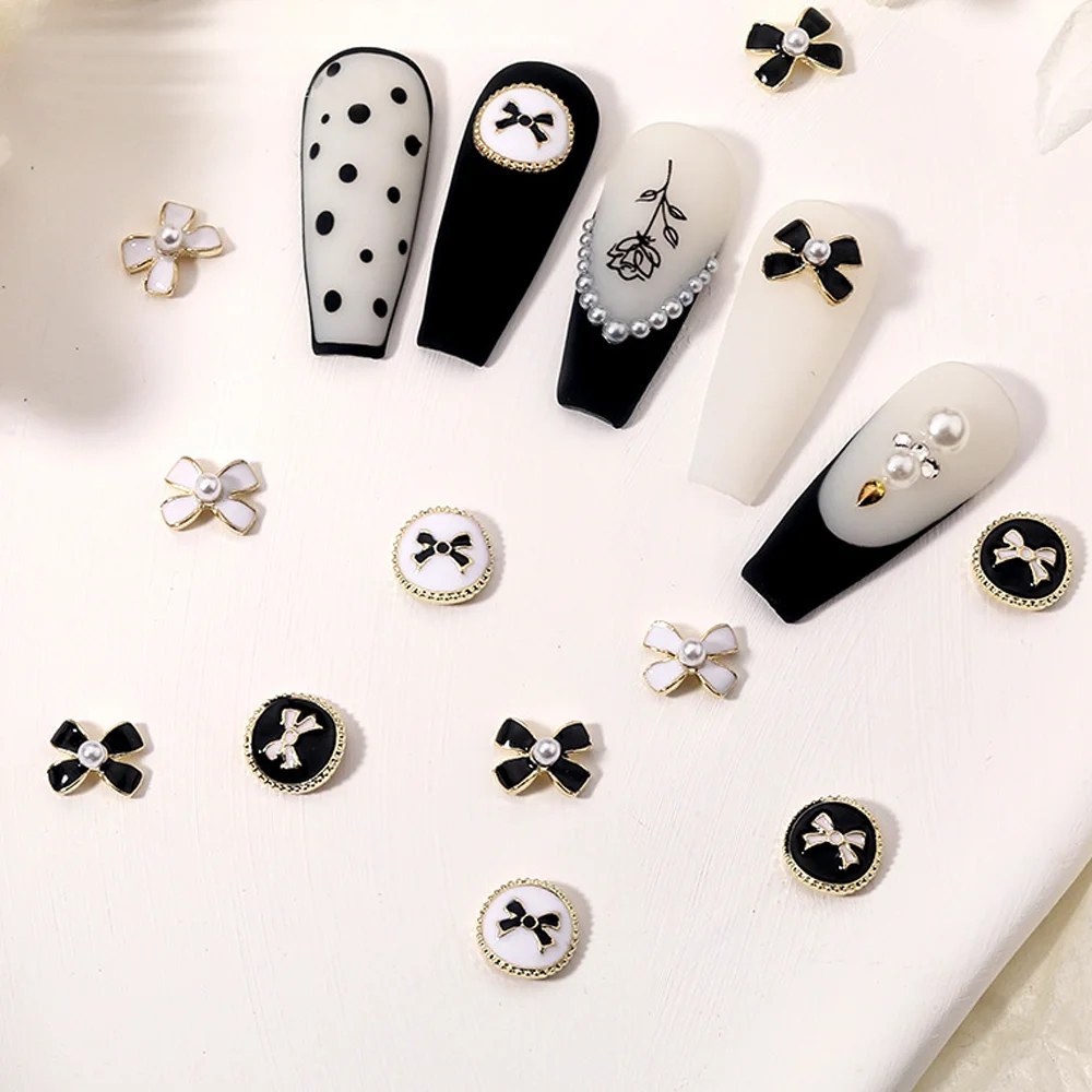 10pcs Keen French Nail Art Charm 3D Luxury Papillon Nail Strass Decoration Black/White Baroque Style DIY Nail Supplies 8*9MM