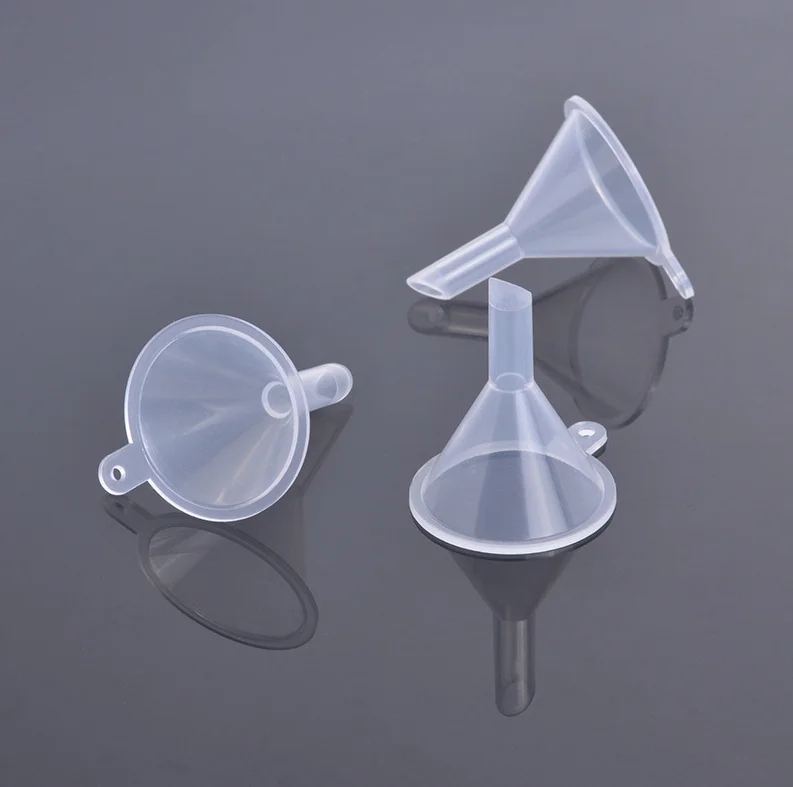 

Plastic Mini Small Funnels Liquid Filling Tools Perfume Liquid Essential Oil Filling Empty Bottle Packing Tools ni117