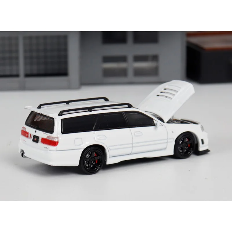 1:64 Scale Nissan GTR R34 Stagea WC34 Station Wagon Alloy Car Model Collection Ornaments