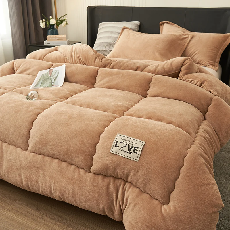 Super Thick Milk Velvet Winter Comforter Soft Fluffy Skin-Friendly Quilted Blanket for Bed Solid Color Warm Autumn Winter Quilt
