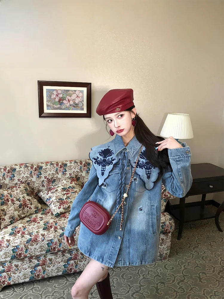 

Оригинальный комплект PITAO: джинсовая куртка с тяжелой вышивкой и юбка, женский модный ансамбль, кожаная верхняя одежда с длинными рукавами