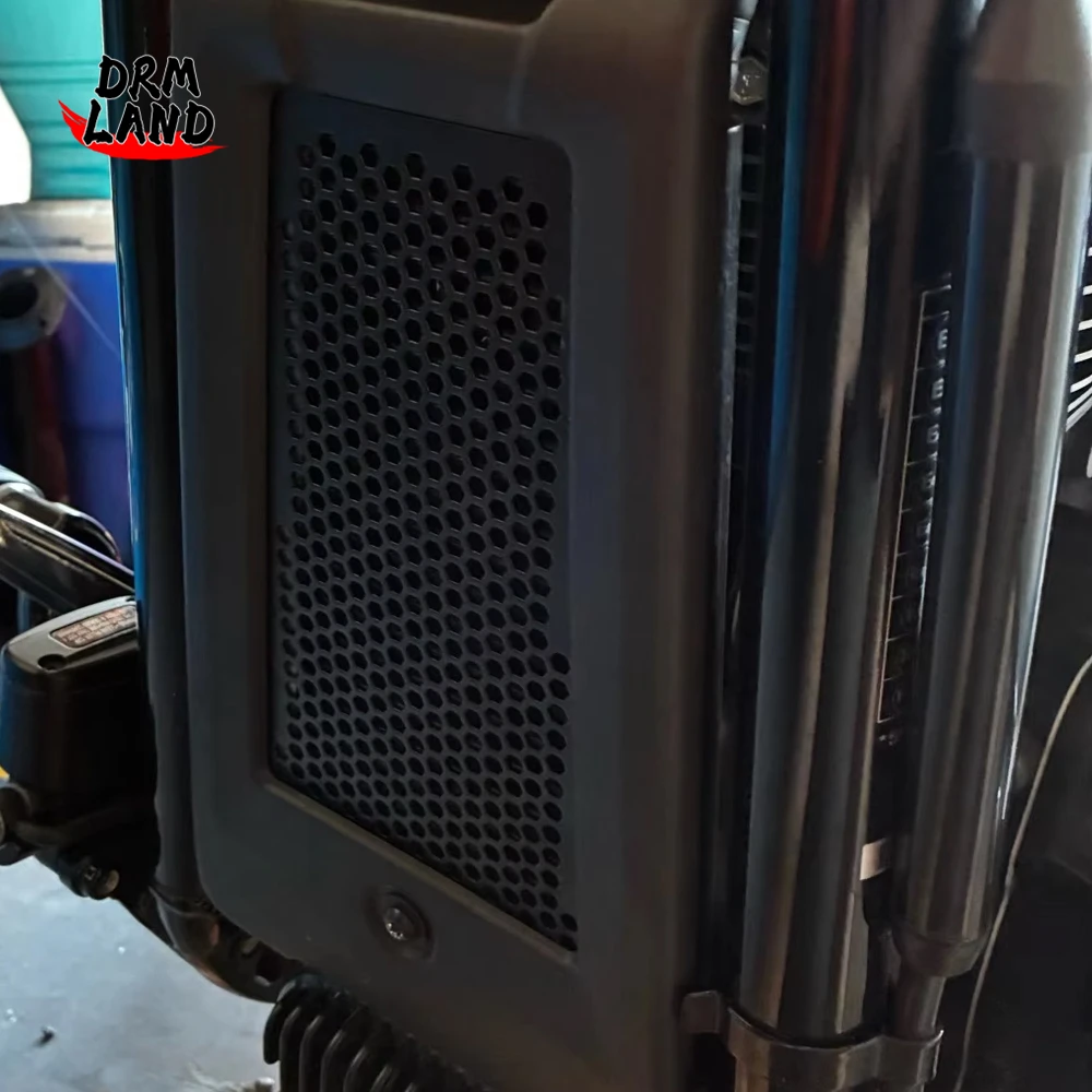 ل هارلي سوفتيل فات بوي الإنزلاق FLSB سليم FLSL شارع بوب 114 FXBBS دراجة نارية المبرد الحرس حامي النفط برودة غطاء مصبغة #1