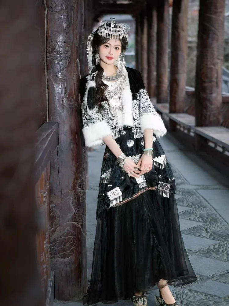 New ethnic costume black embroidered irregular women's dress performance for travel photography