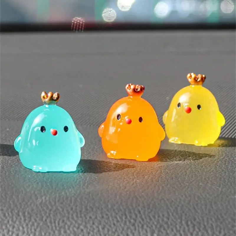 1/2/3PCS Ornaments Luminous Crown Chicken Car Supplies Small Ornaments No Degumming Pvc Car Interior Accessories Car Ornaments